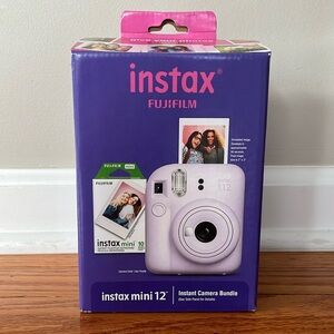 Fugi Instax Mini 12 Instant Camera Bundle